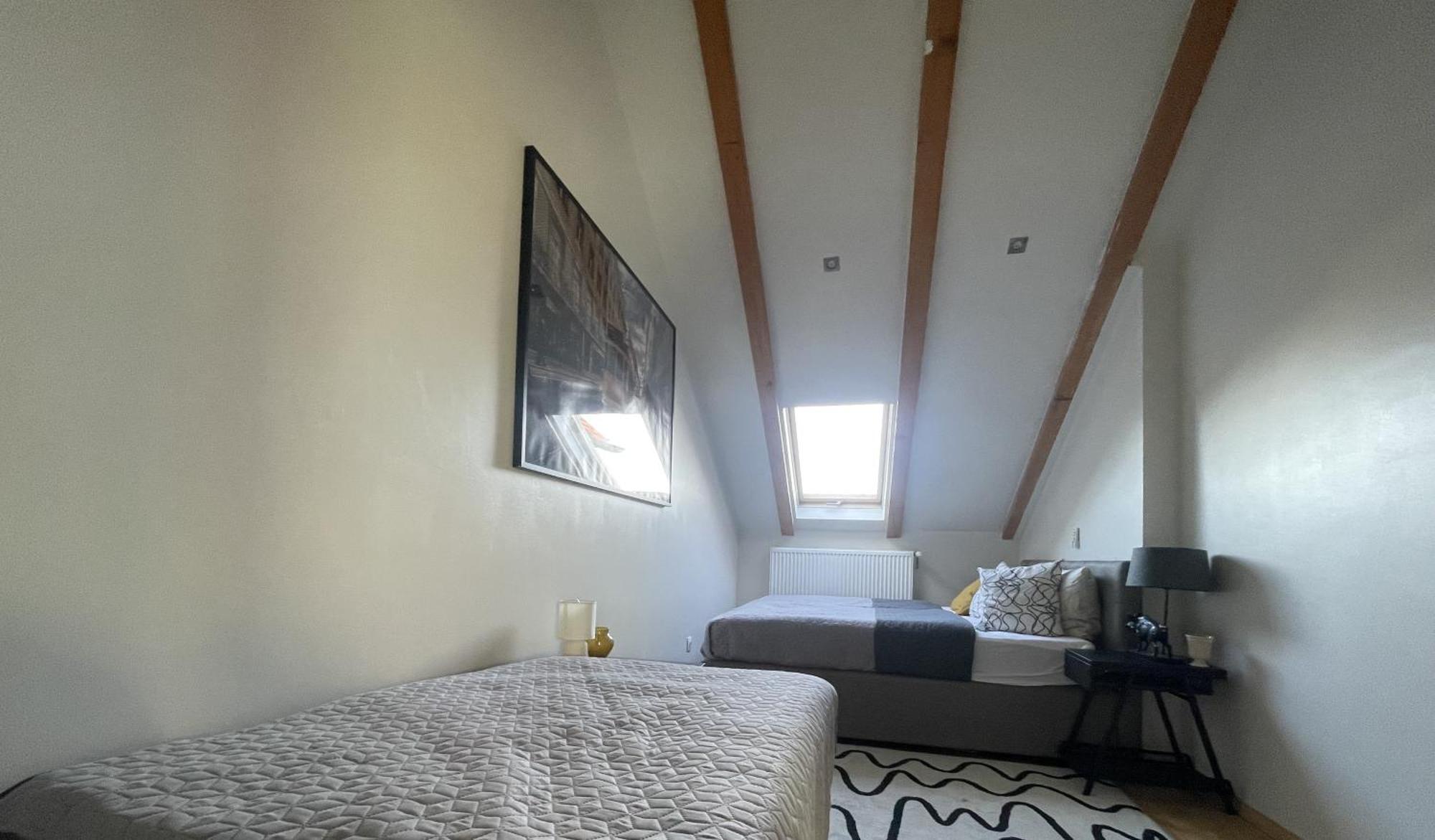 Vila Milka - Balkon - Besplatan Parking - Samostalna Prijava Karlovac Buitenkant foto